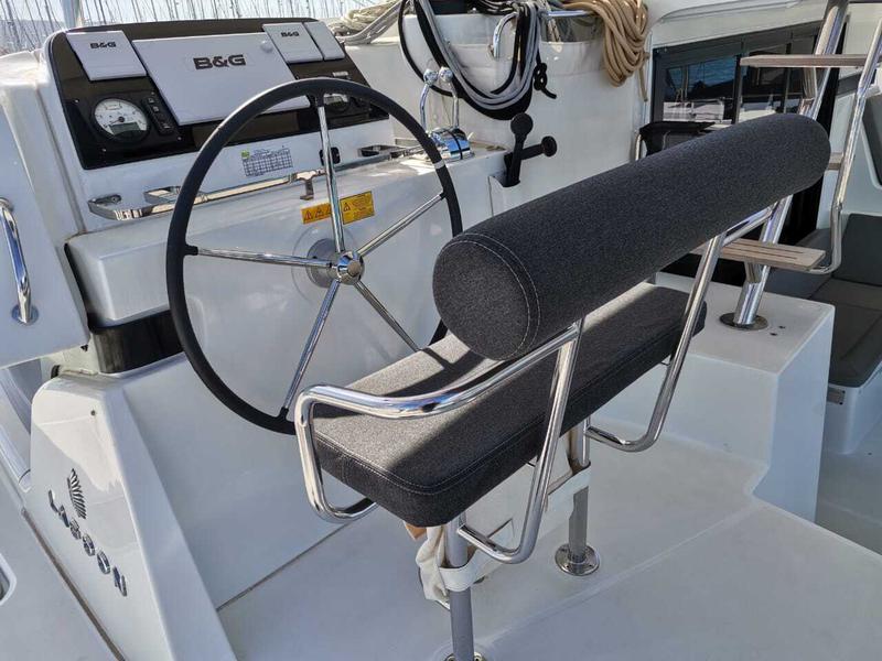 Book yachts online - catamaran - Lagoon 42 - Katerina (A/C - Generator) - rent