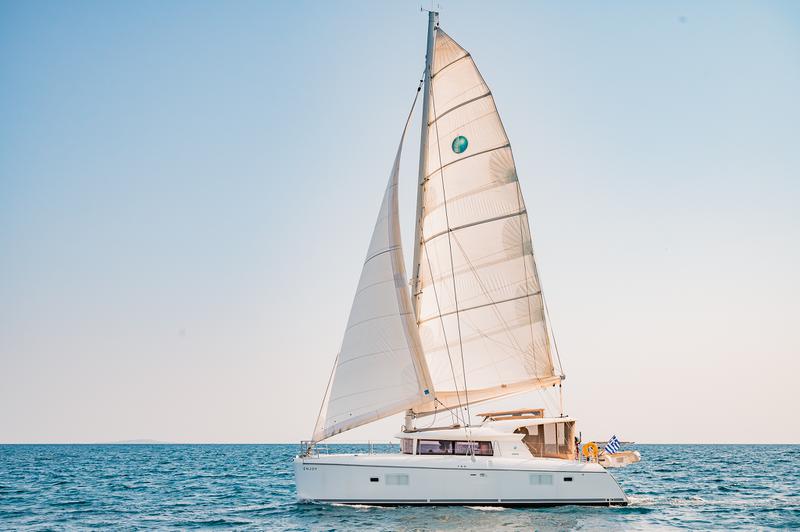 Book yachts online - catamaran - Lagoon 421 - Enjoy - rent