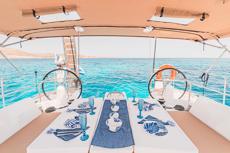 Book yachts online - sailboat - Sun Odyssey 440 - Soulmates - rent