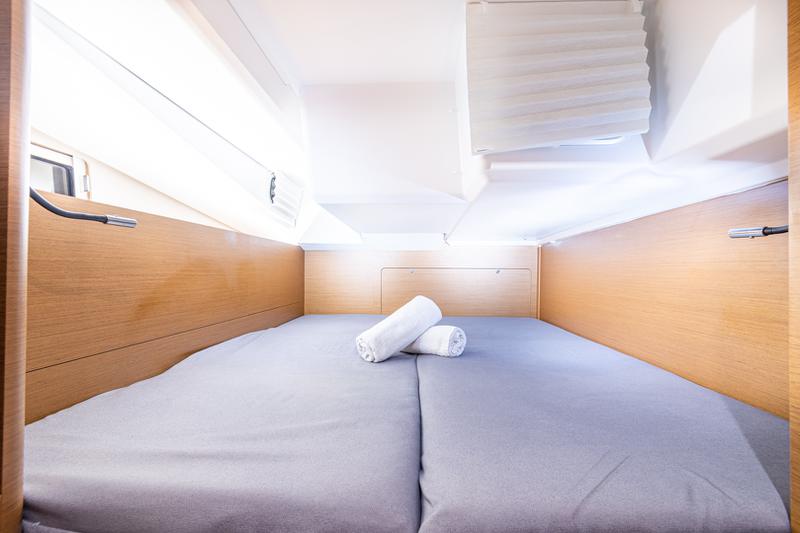 Book yachts online - sailboat - Sun Odyssey 440 - Soulmates - rent