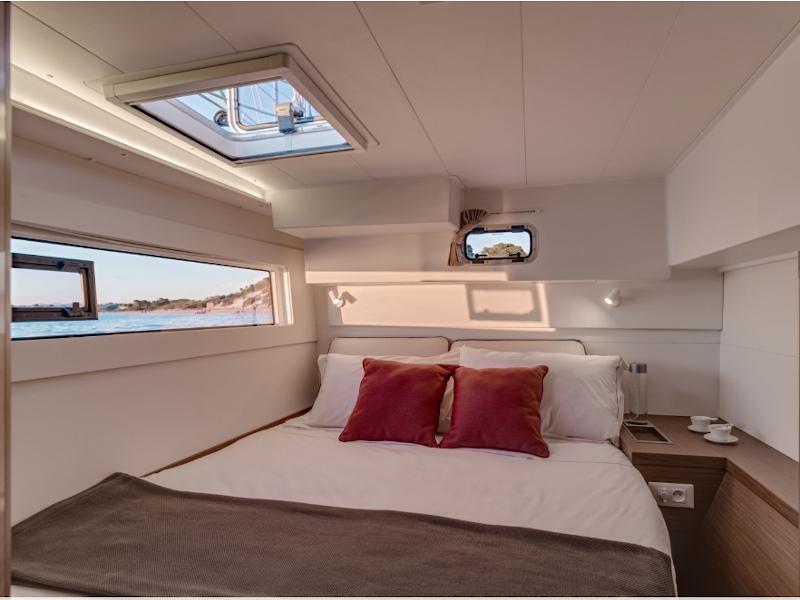 Book yachts online - catamaran - Lagoon 40 - Geo - rent