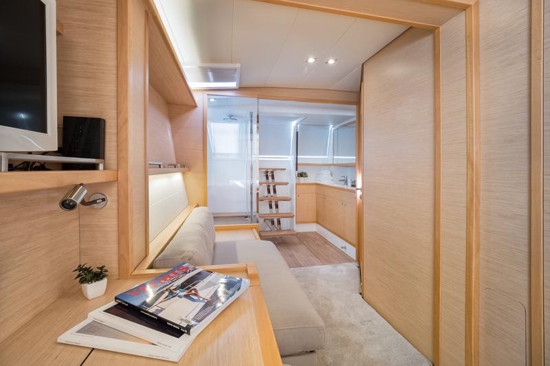 Book yachts online - catamaran - Lagoon 620 - TWIN - rent