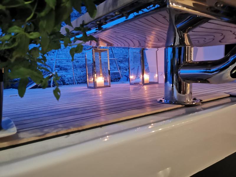Book yachts online - catamaran - Lagoon 620 - TWIN - rent