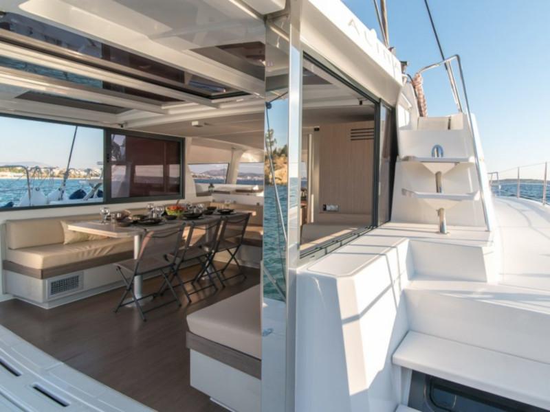 Book yachts online - catamaran - Bali 4.3 - Alina - rent