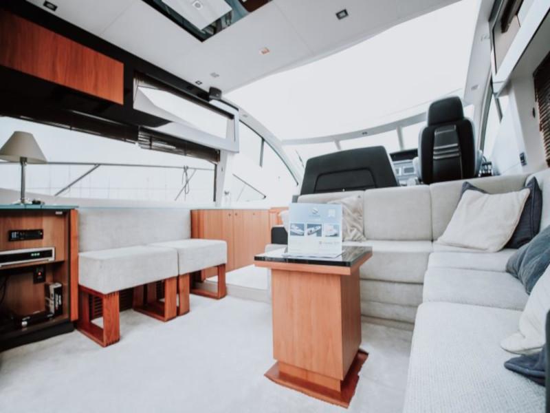 Book yachts online - motorboat - Sunseeker Predator 64 - Marita - rent