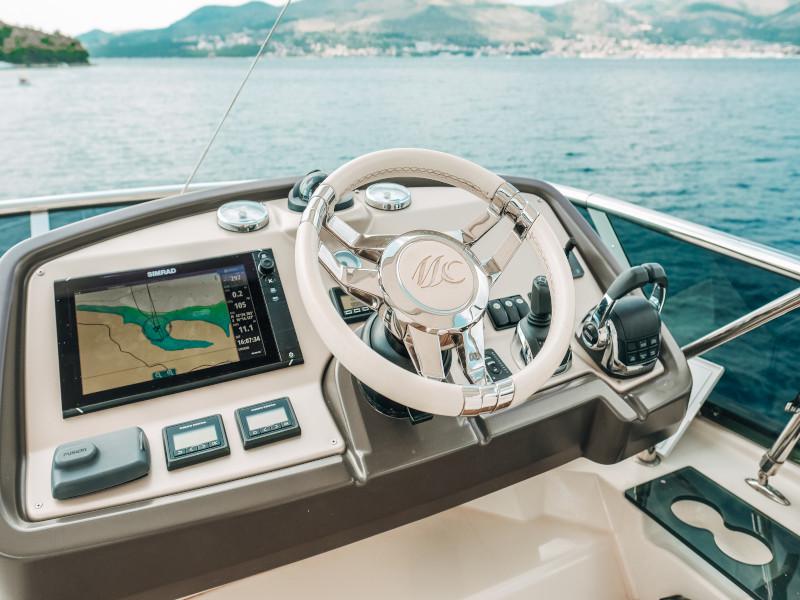 Book yachts online - motorboat - Monte Carlo 5 - Blizzard - rent