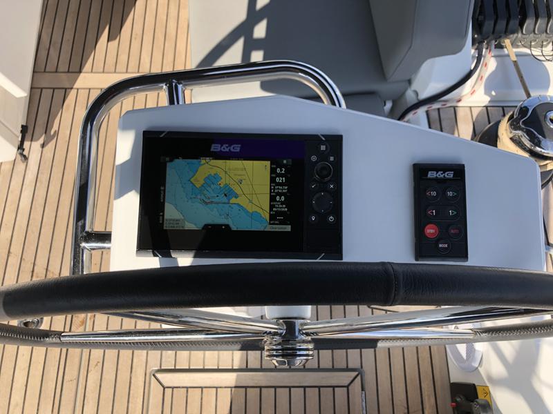 Book yachts online - sailboat - Oceanis 51.1 - Salt Water (A/C - Generator - Inverter - 12 pax) - rent