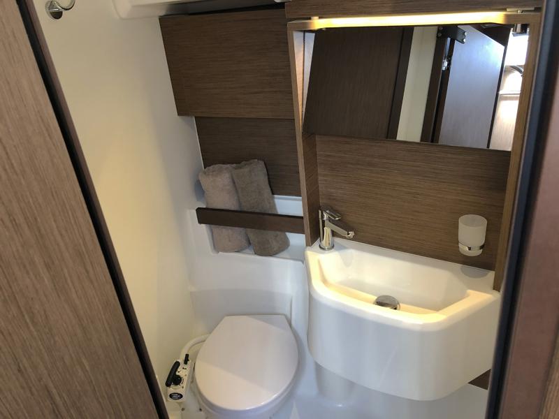 Book yachts online - sailboat - Oceanis 51.1 - Salt Water (A/C - Generator - Inverter - 12 pax) - rent