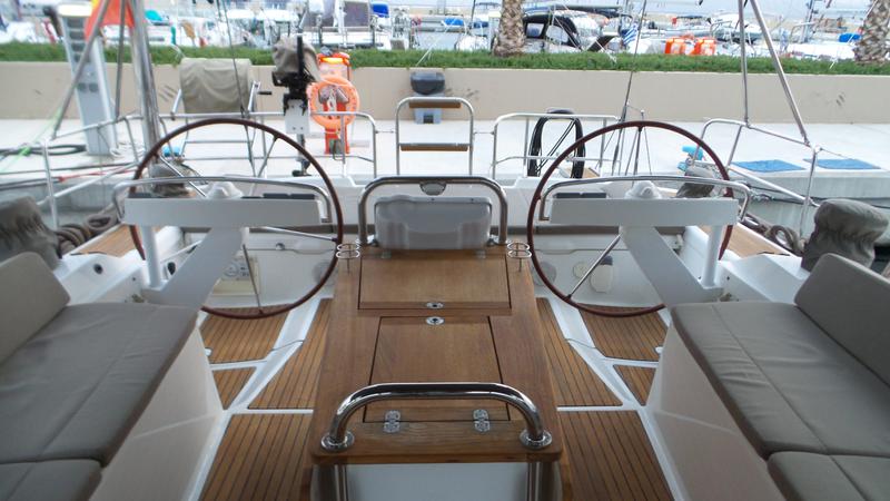 Book yachts online - sailboat - Jeanneau 57 - Anna (A/C &amp; Generator) - rent
