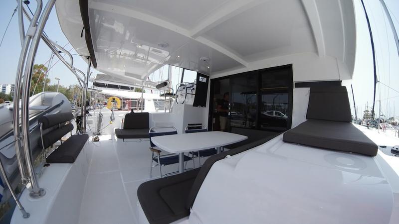 Book yachts online - catamaran - Lagoon 42 - Barchetta III - rent
