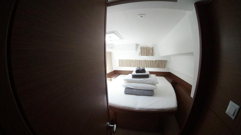 Book yachts online - catamaran - Lagoon 42 - Barchetta III - rent
