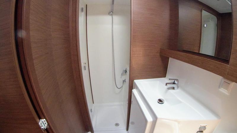 Book yachts online - catamaran - Lagoon 42 - Barchetta III - rent
