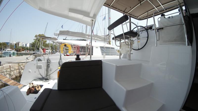Book yachts online - catamaran - Lagoon 42 - Barchetta III - rent