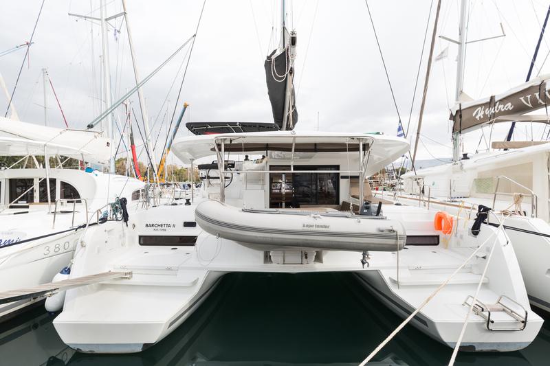 Book yachts online - catamaran - Lagoon 42 - Barchetta II - rent