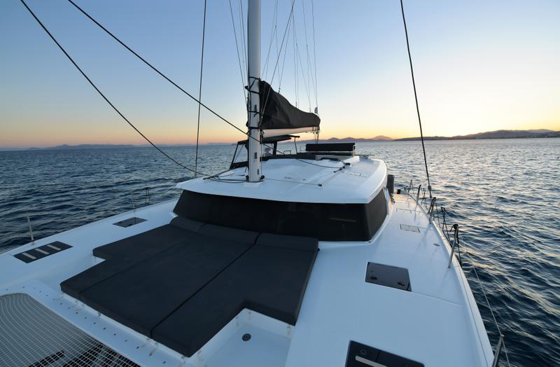Book yachts online - catamaran - Saona 47 - Eclipsea - rent