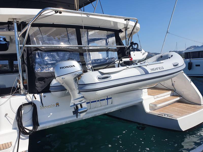 Book yachts online - catamaran - Lagoon 46 - Sbronzo - rent