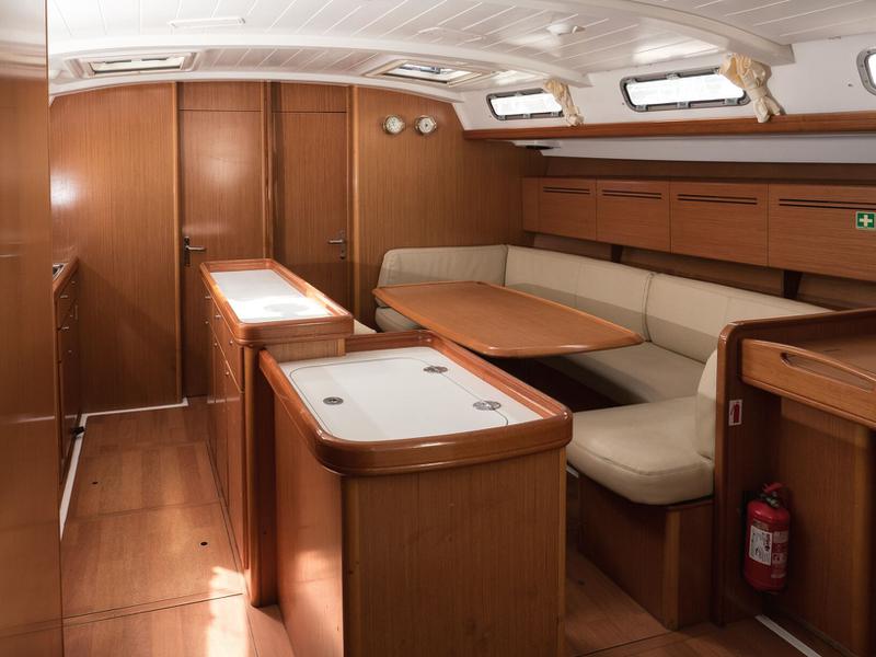 Book yachts online - sailboat - Beneteau Cyclades 50.5 - Orinoco - rent