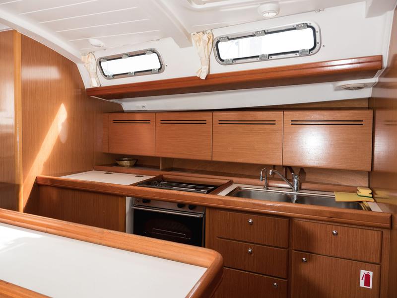 Book yachts online - sailboat - Beneteau Cyclades 50.5 - Orinoco - rent