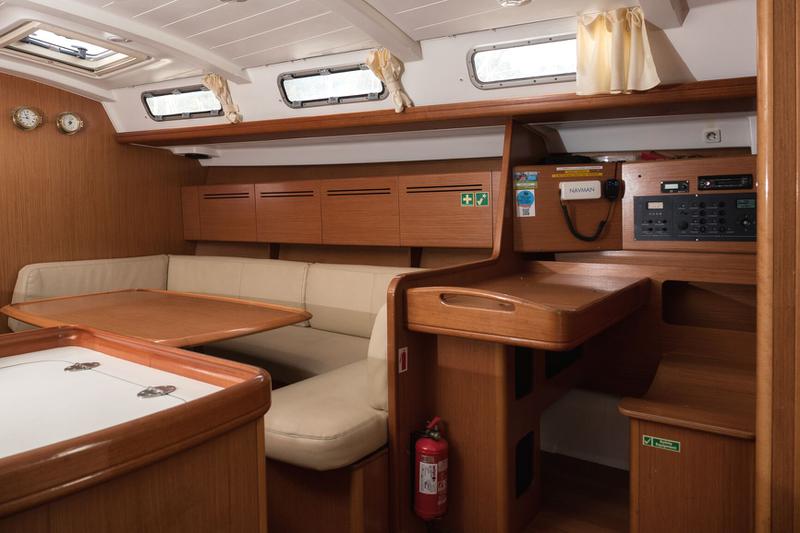 Book yachts online - sailboat - Beneteau Cyclades 50.5 - Orinoco - rent