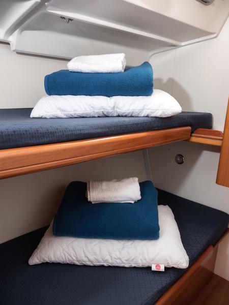 Book yachts online - sailboat - Beneteau Cyclades 50.5 - Orinoco - rent