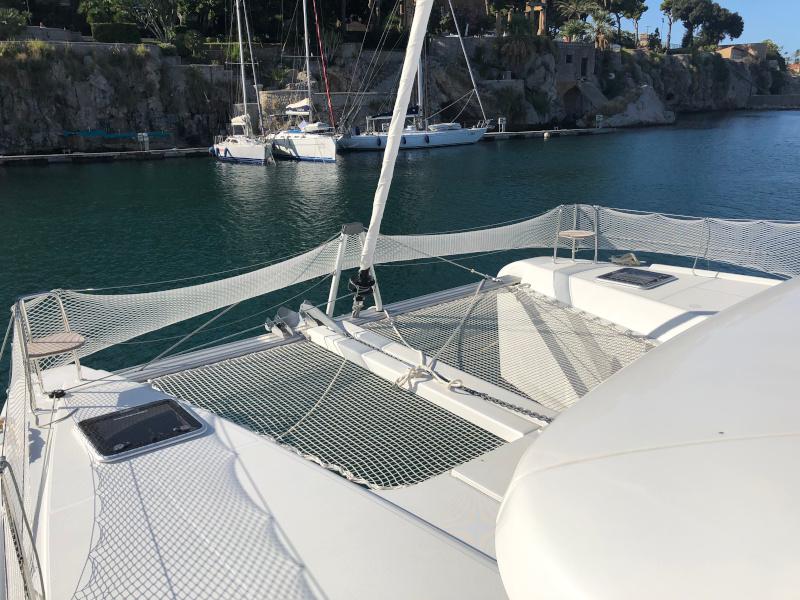 Book yachts online - catamaran - Lagoon 42 - Alchemy - rent