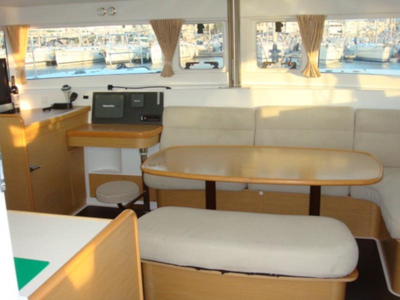 Book yachts online - catamaran - Lagoon 420 - Tropicana - rent