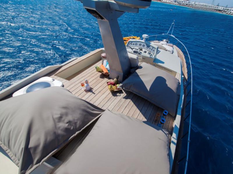 Book yachts online - motorboat - Maiora Fly 58ft - Afroditi - rent