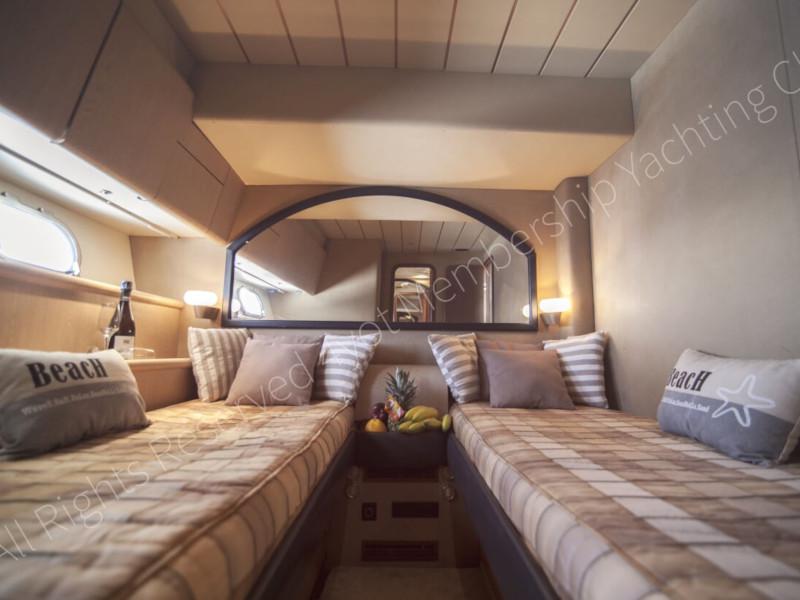 Book yachts online - motorboat - Ferretti 58/64ft - Alter Ego II - rent