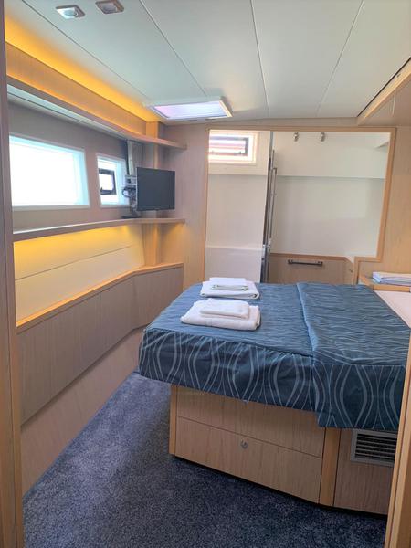 Book yachts online - catamaran - Lagoon 52 - Denilos - rent