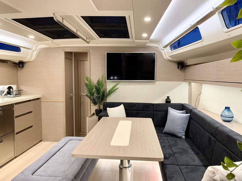 Book yachts online - sailboat - Hanse 508 - APOLLO (A/C, Gen, Watermaker, Electric Winches) - rent
