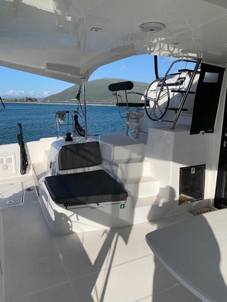 Book yachts online - catamaran - Lagoon 42 - KARMA (A/C, Gen, Watermaker) - rent