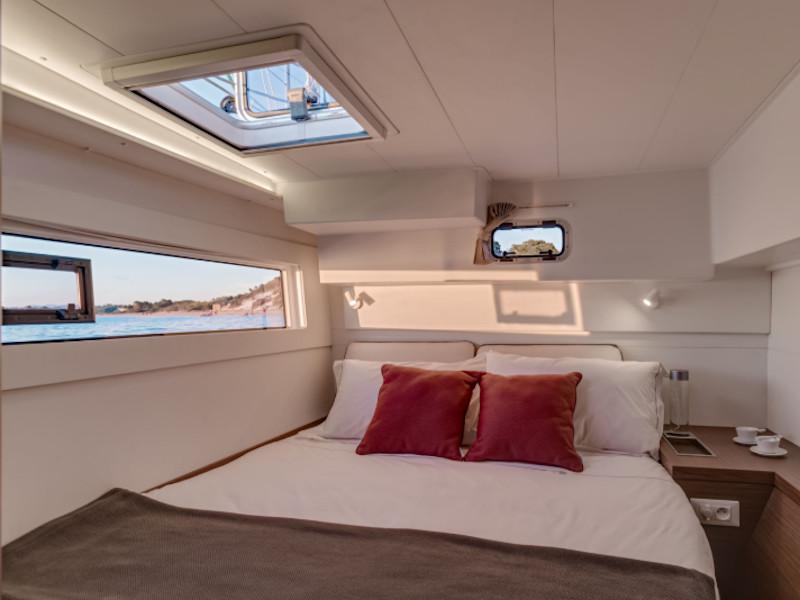 Book yachts online - catamaran - Lagoon 40 - Nereo - rent