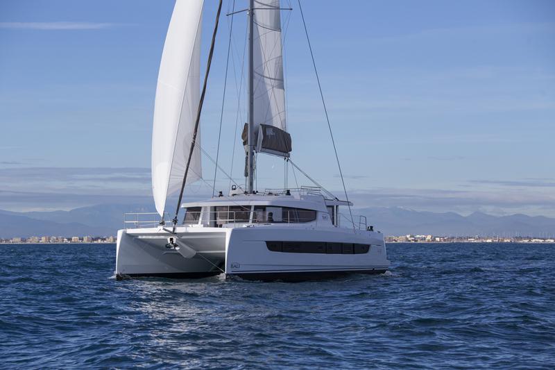 Book yachts online - catamaran - Bali 4.8 - ESTHERA - rent
