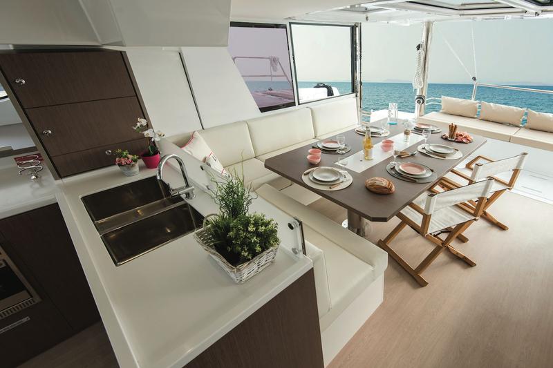 Book yachts online - catamaran - Bali 4.8 - ESTHERA - rent