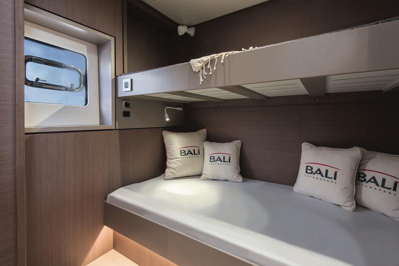 Book yachts online - catamaran - Bali 4.8 - ESTHERA - rent