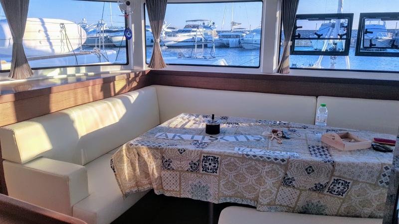 Book yachts online - catamaran - Lagoon 42 - AKTIS (air condition, generator, watermaker)   _Skippered Only_ - rent