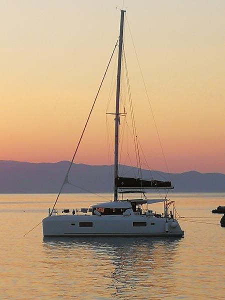Book yachts online - catamaran - Lagoon 42 - AKTIS (air condition, generator, watermaker)   _Skippered Only_ - rent