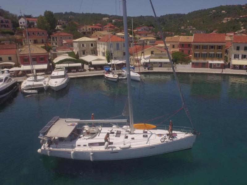 Book yachts online - sailboat - Oceanis 54 - SIRENA De ORO (air condition, generator) - rent