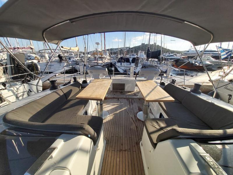 Book yachts online - sailboat - Hanse 508 - Change of Seasons - rent
