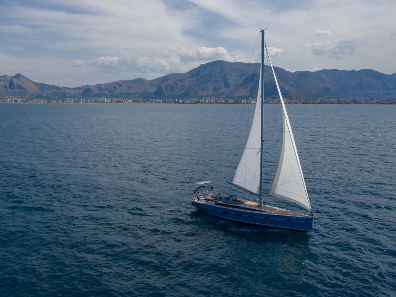 Book yachts online - sailboat - D&amp;D Kufner 54 - Hydra - rent