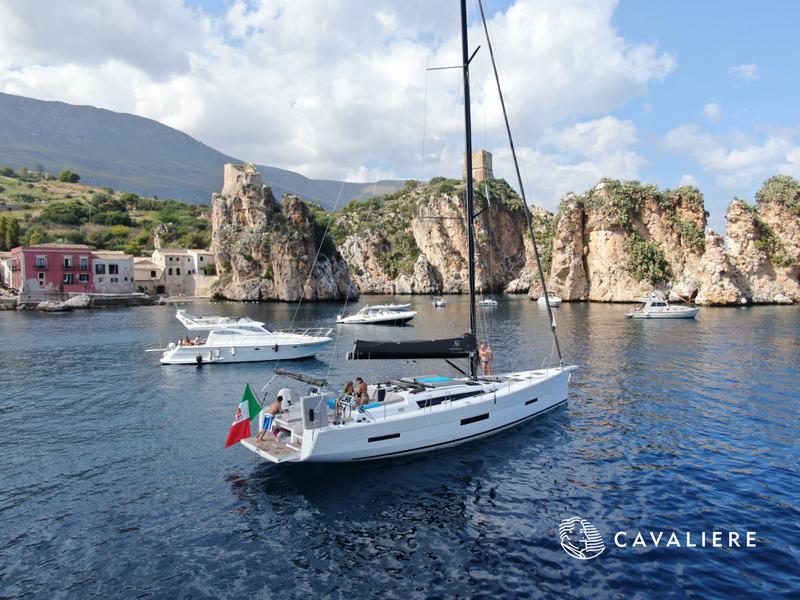 Book yachts online - sailboat - Dufour 56 Exclusive - Cavaliere CD(Ac+Gen+Wm+Bbq) - rent
