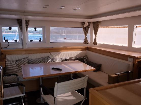Book yachts online - catamaran - Lagoon 450 Crewed - Iris IV - rent