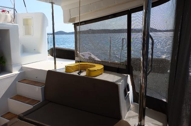 Book yachts online - catamaran - Lagoon 450 Crewed - Iris IV - rent