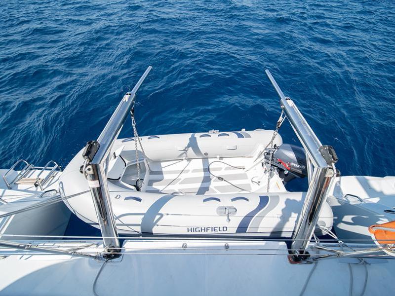 Book yachts online - catamaran - Lagoon 450  Flybridge - ANNIE (generator, air condition, water maker) - rent