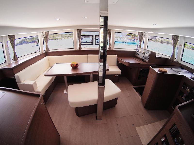 Book yachts online - catamaran - Lagoon 42 - BLUE STEEL (generator, air condition, water maker, undewater lights) - rent