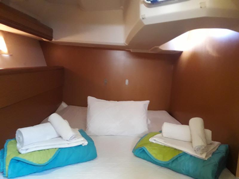 Book yachts online - sailboat - Jeanneau 53 - Sapfo - rent