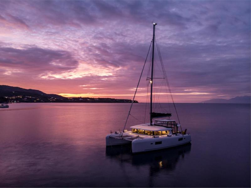 Book yachts online - catamaran - Lagoon 42 - Dream of life - rent