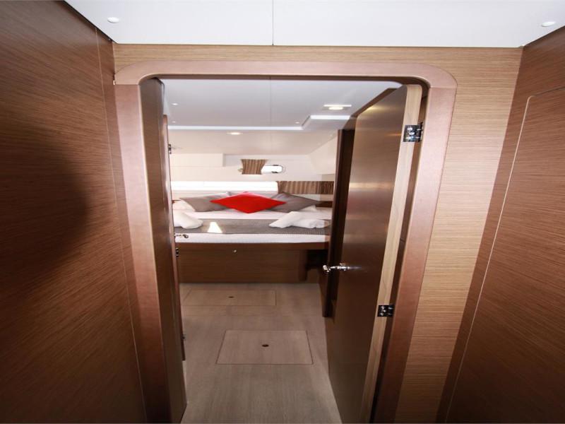 Book yachts online - catamaran - Lagoon 42 - Dream of life - rent