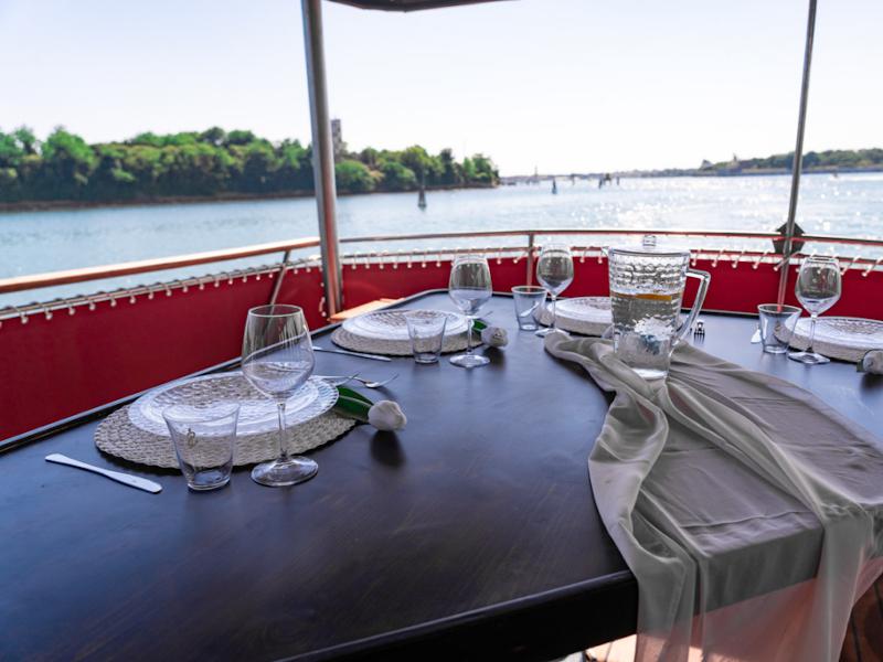 Book yachts online - motorboat - Motoryacht - Superior - rent
