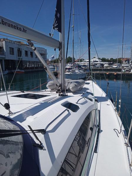 Book yachts online - sailboat - Elan 494 Impression - Lucija I - rent